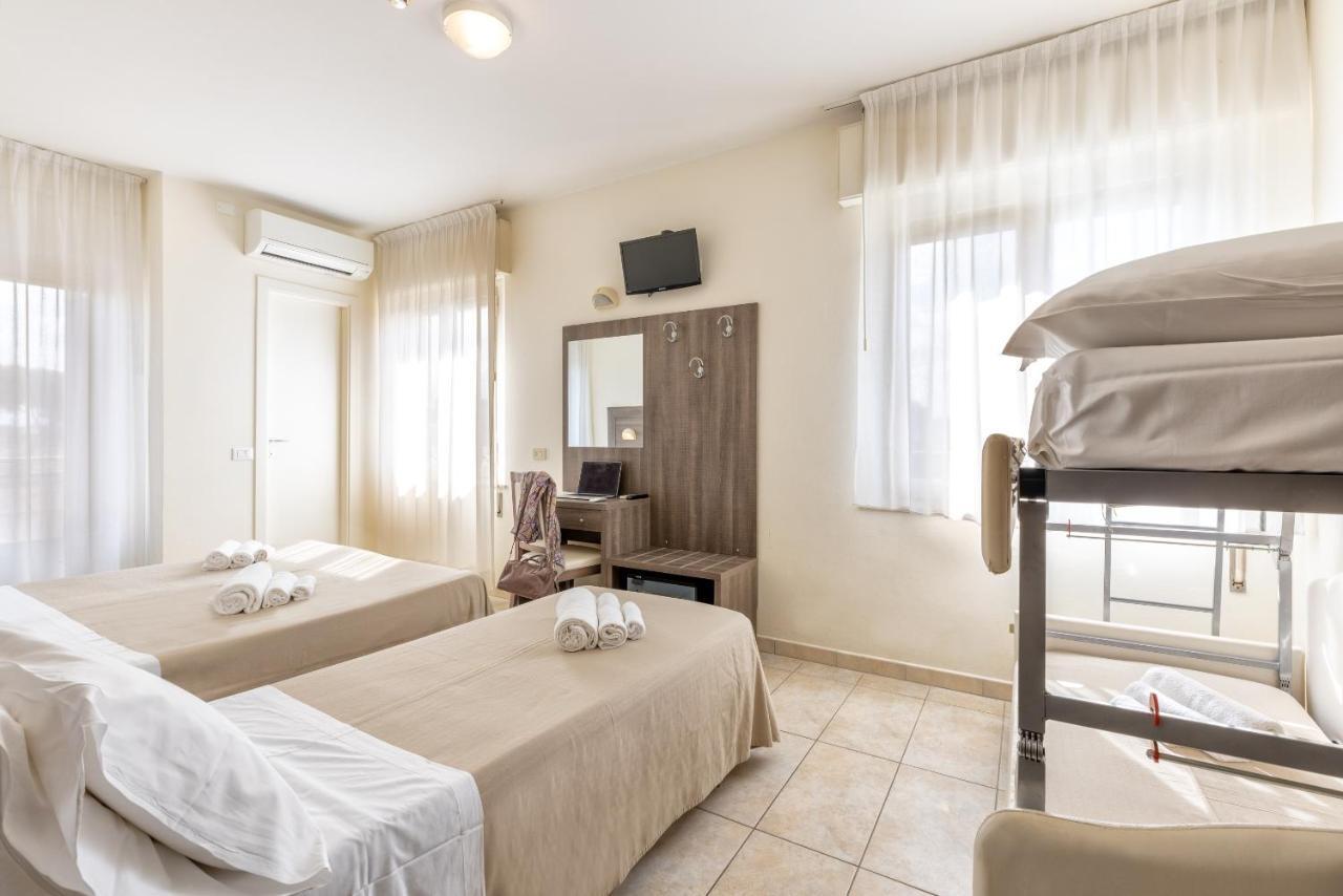 Hotel Edelweiss Riccione Ngoại thất bức ảnh